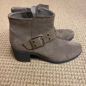 New Clarks Suede Bootie with Buckle Size 8.5